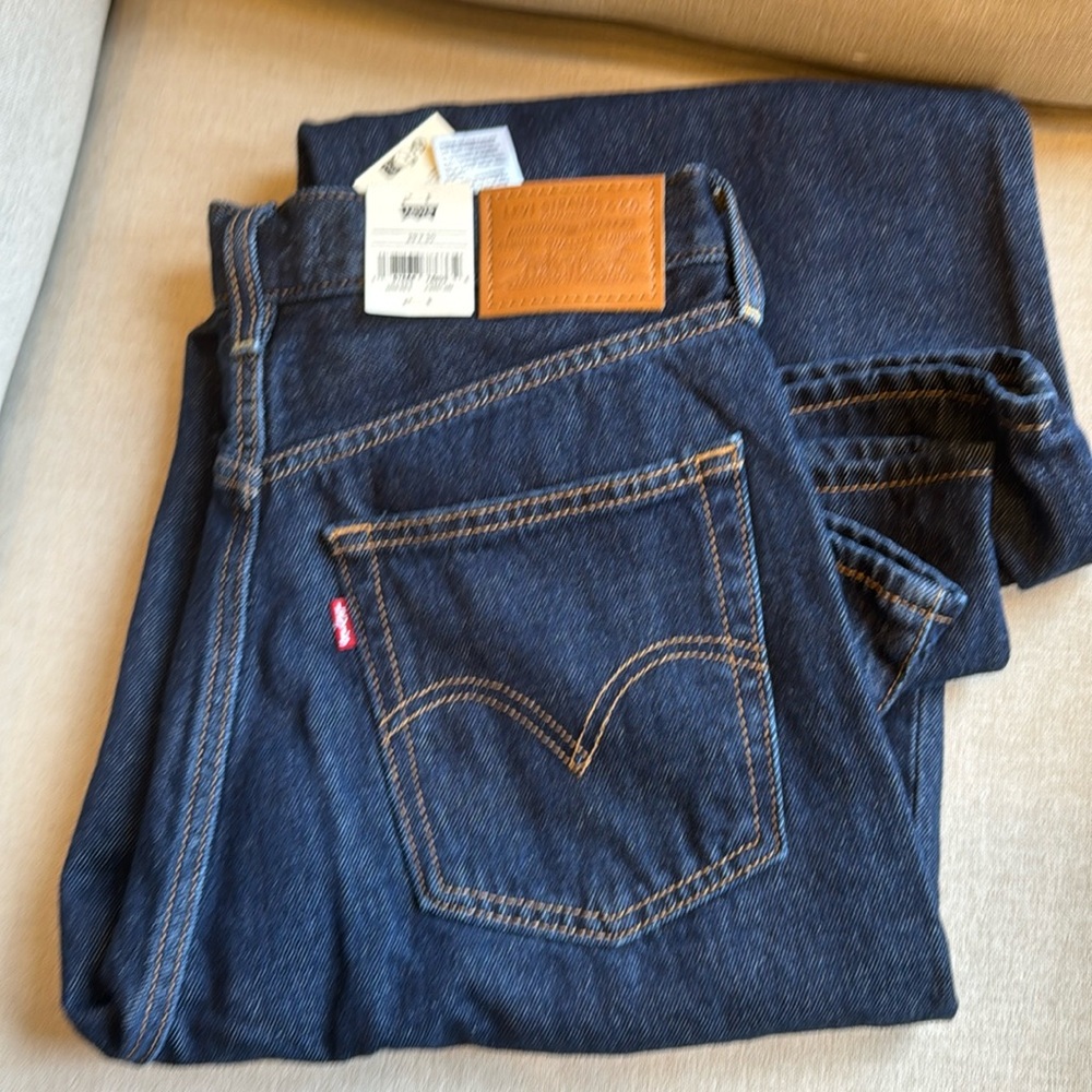 NWT Levi’s Ribcage Wideleg jeans